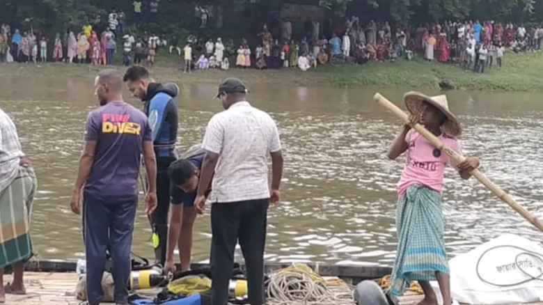 মানত পূরণে নদী সাঁতরে পার হতে গিয়ে গৃহবধূর মর্মান্তিক মৃত্যু