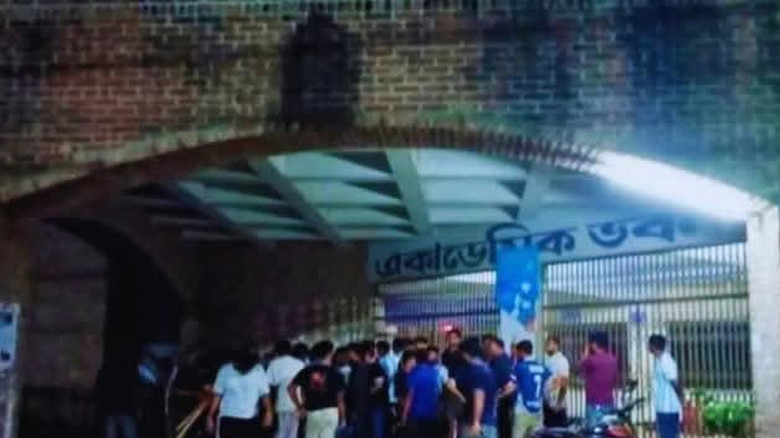 আর্জেন্টিনা-মিশর ম্যাচ দেখা নিয়ে মাভাবিপ্রবিতে সংঘর্ষ, সহকা