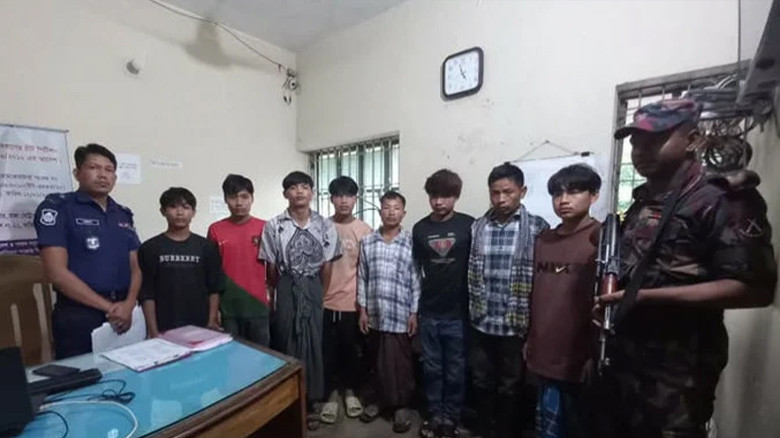 অনুপ্রবেশকালে মিয়ানমারের ৮ নাগরিক আটক