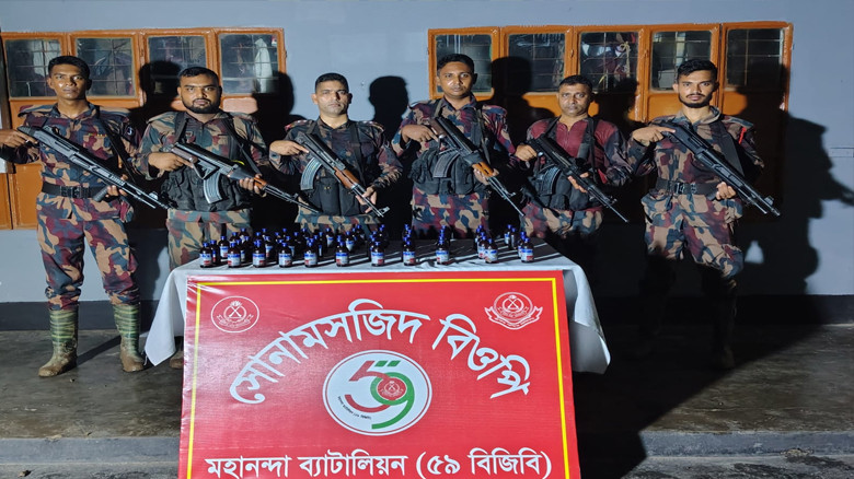 চাঁপাইনবাবগঞ্জের ভোলাহাট ও শিবগঞ্জ পৃথক ২টি অভিযানে বিপুল পর