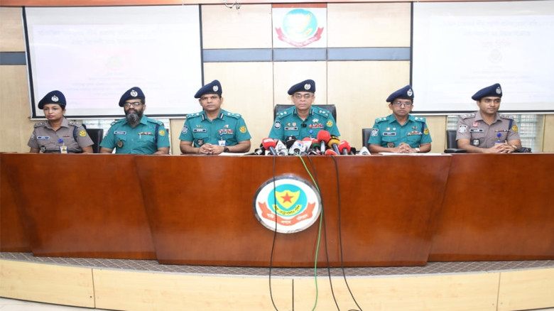 রাজধানীতে ২৪ ঘণ্টায় ডিএমপির অভিযানে গ্রেফতার ৩৪৯