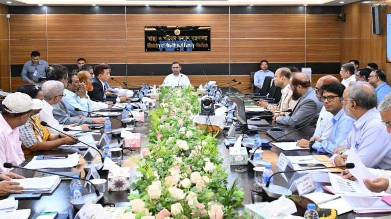 সরকারি হাসপাতালই যেন মানুষের একমাত্র ভরসার জায়গা হয় : প্রধান