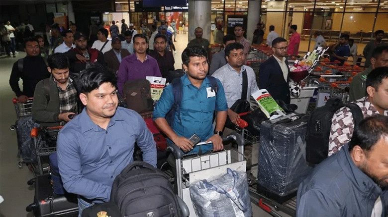 ৪ মাস পর দেশে ফিরলেন এমভি বাংলার জয়যাত্রার নাবিকরা, শোনালেন 