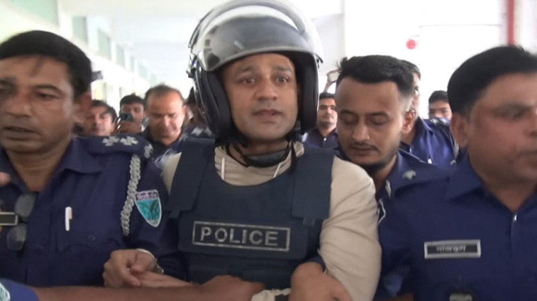 জুলাই আন্দোলনের মামলায় ব্যারিস্টার সুমনের জামিন, মুক্তি মিলছ