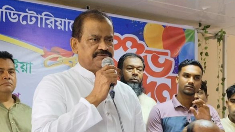 স্কুলশিক্ষকদের শিক্ষার প্রতি আরো মনোযোগ দিতে হবে