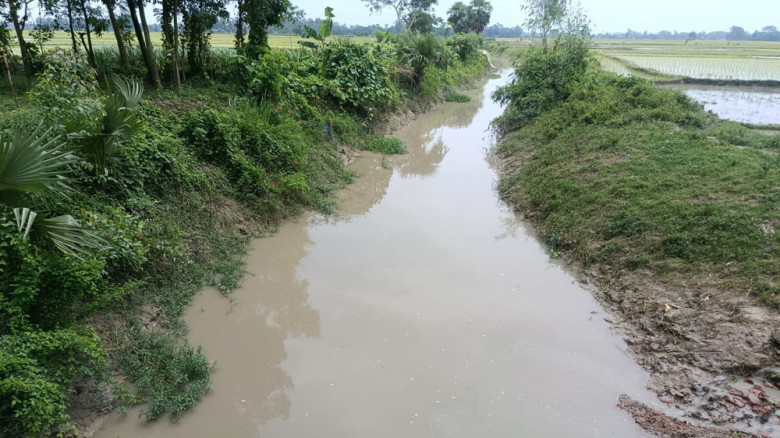 পৌনে দুই কোটির খাল খননে অনিয়মের অভিযোগ