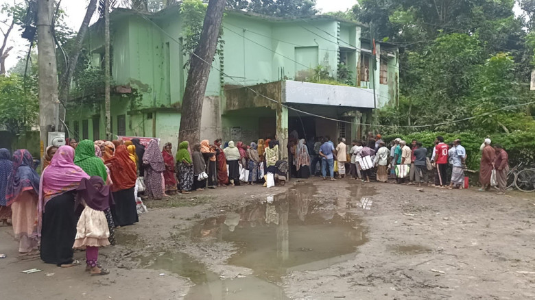 আক্কেলপুরে ওএমএস বিতরণে ধীরগতি, নজরদারি জোরদারের দাবি
