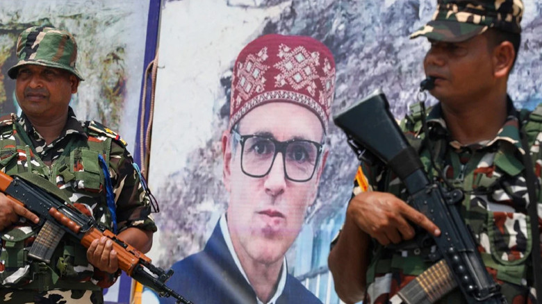 স্বায়ত্তশাসন বাতিলের ৭ বছর, কাশ্মীরে রাজনৈতিক সংকট বহাল