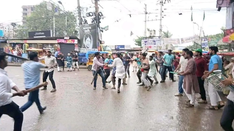নারায়ণগঞ্জে ছাত্রদল-ছাত্রশিবিরের দফায় দফায় সংঘর্ষ