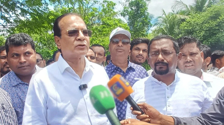 পাহাড়ি ঢল ঠেকাতে টেকসই বেড়িবাঁধ নির্মাণ করা হবে: ত্রাণ মন্ত্
