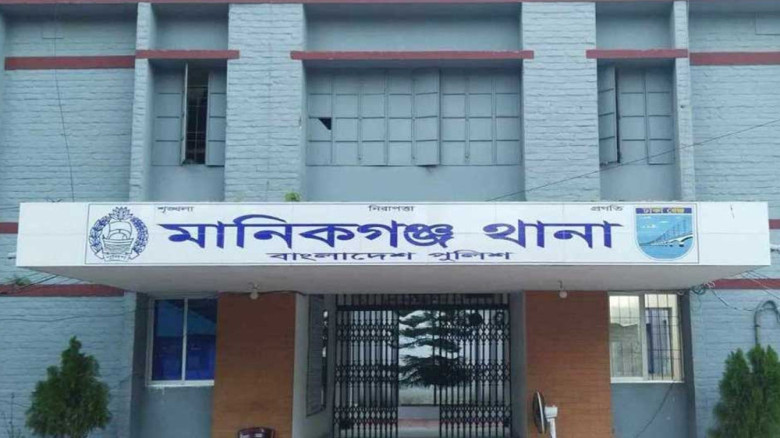 শহীদ মিনার থেকে কিশোরের ঝুলন্ত মরদেহ উদ্ধার