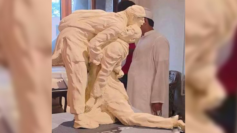 জুলাই স্মৃতি জাদুঘর থেকে ভাস্কর্য অপসারণের দাবি হেফাজতে ইসলা