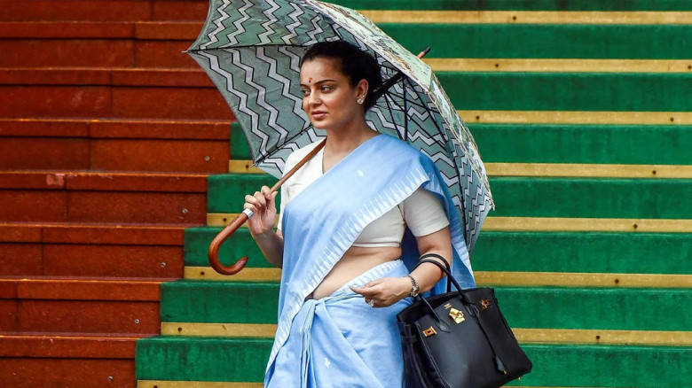 সংসদে কঙ্গনার সাজে নজর, ব্যাগ-ঘড়ির দাম প্রায় ৭৩ লাখ