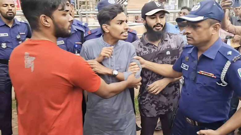 হবিগঞ্জে বৈষম্যবিরোধী ছাত্র আন্দোলনের সদস্যসচিবসহ আটক ৩