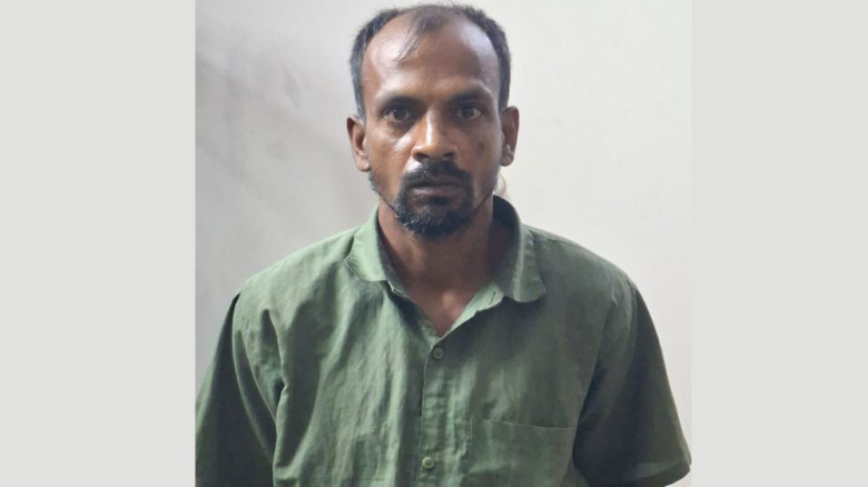 গাংনীতে ককটেল সদৃশ বস্তু উদ্ধারের ঘটনায় মূলহোতা গ্রেপ্তার